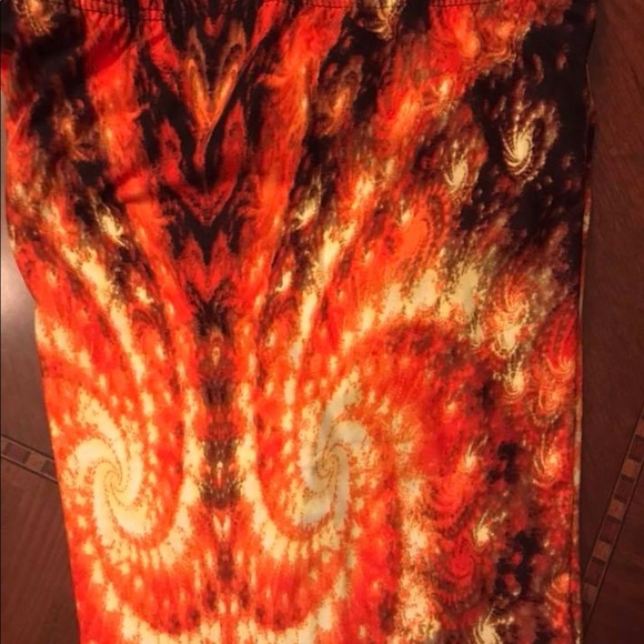 Capri Leggings - Picture 2 of 3